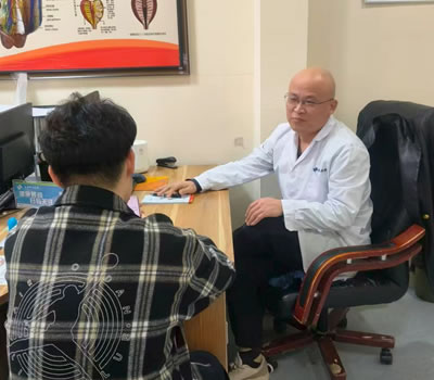 林芝地区|男科医师高朋磊：守护男性健康，专业男科诊疗